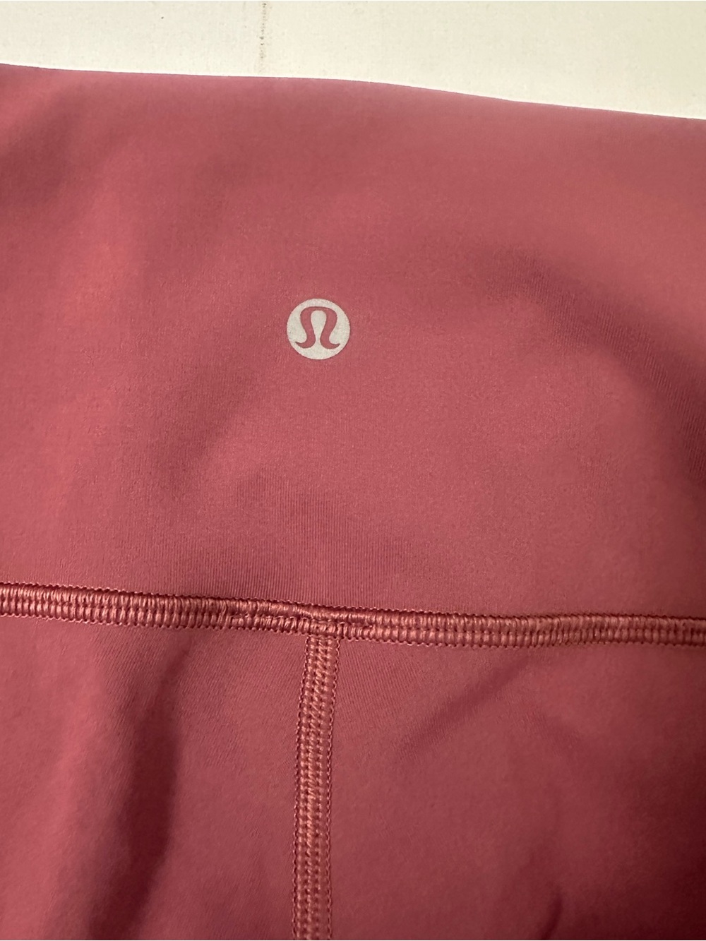 Lululemon High-Waist Seamless Leggings - Wine - Picture 4 of 7
